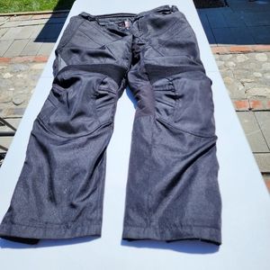 Tour Masters black 3XL 40-42 armored motorcycle riding pants
